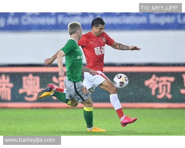 深圳足球队技术实力强劲荣登全国第四名引发关注